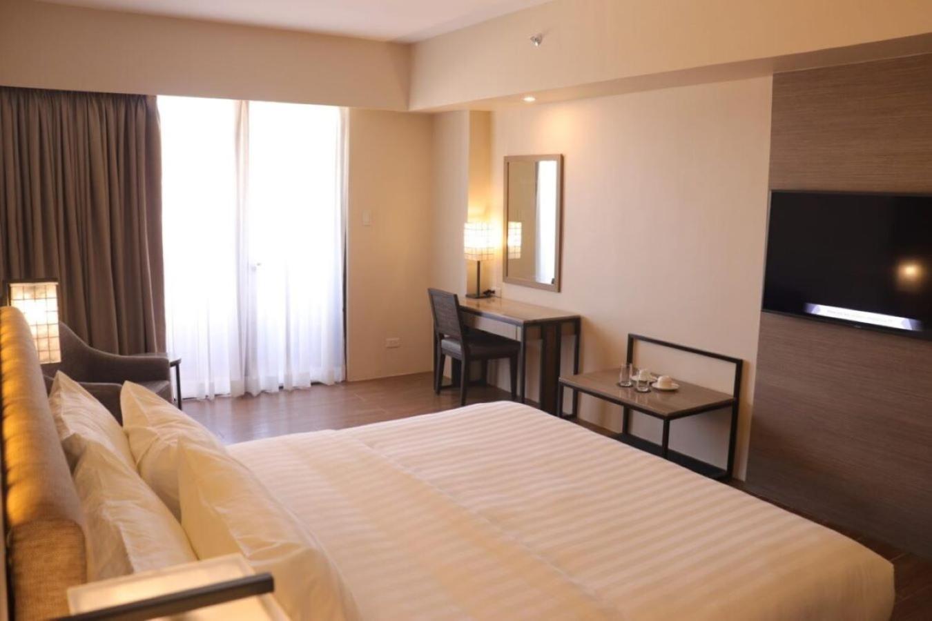 The Aurora Subic Hotel Managed By Hii Olongapo Exteriér fotografie