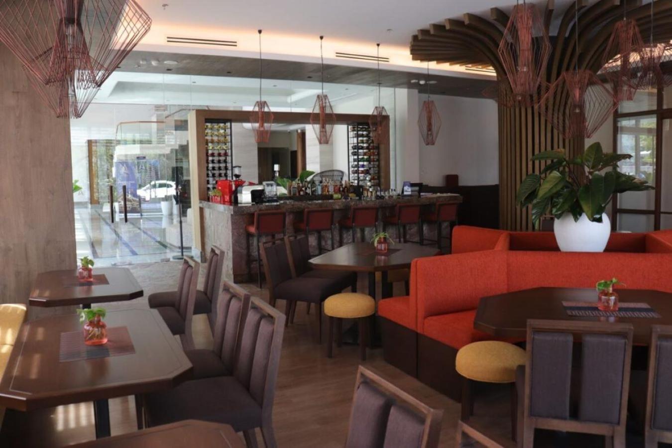 The Aurora Subic Hotel Managed By Hii Olongapo Exteriér fotografie